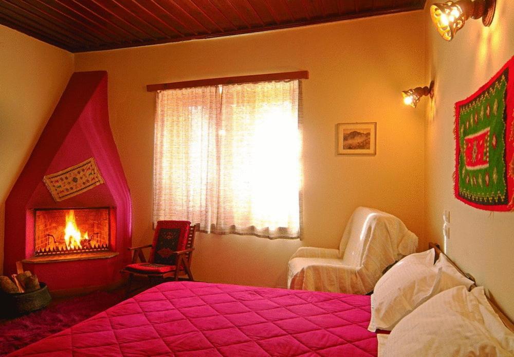 Hotel Galaxias Metsovo Habitación foto