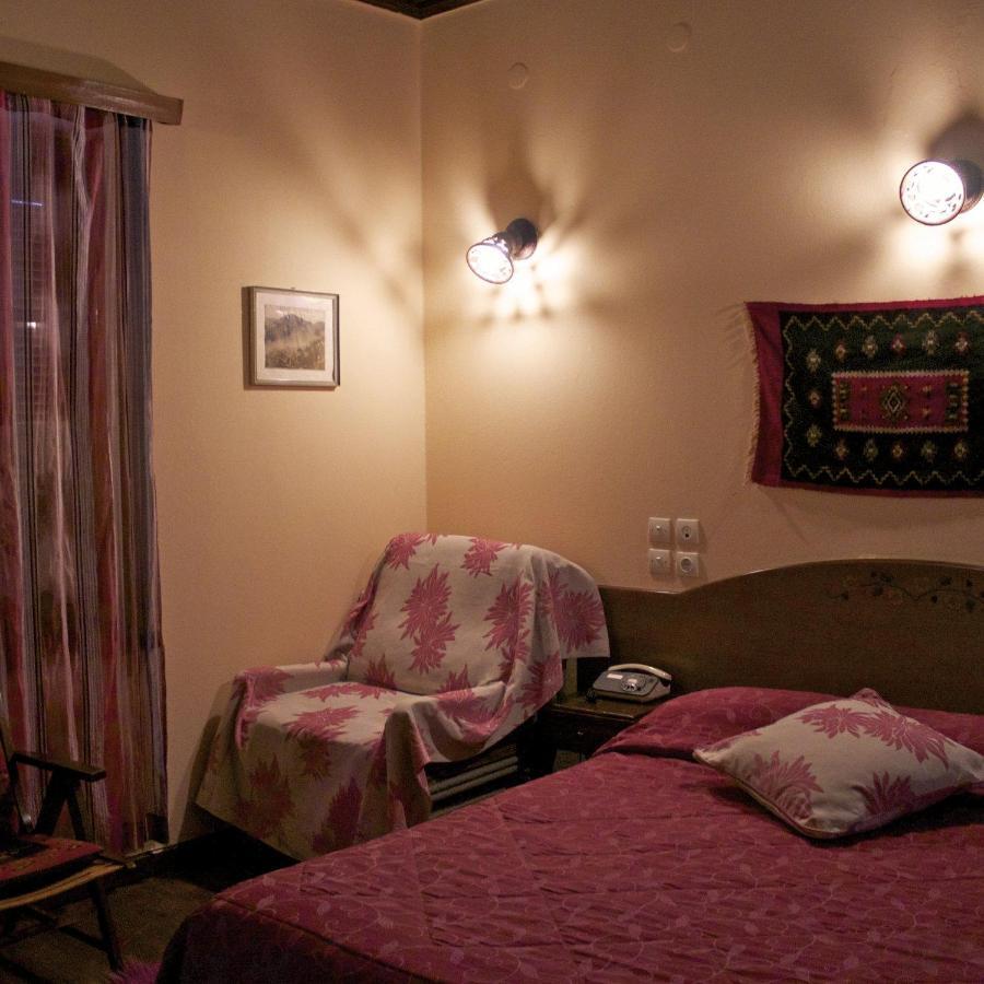 Hotel Galaxias Metsovo Habitación foto
